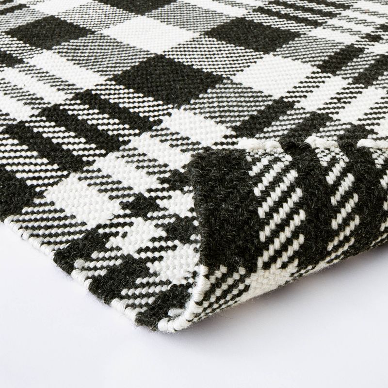2&#39;1&#34;x3&#39;2&#34; Indoor/Outdoor Scatter Plaid Rug Black - Threshold&#8482; designed with Studio McGee, 4 of 11