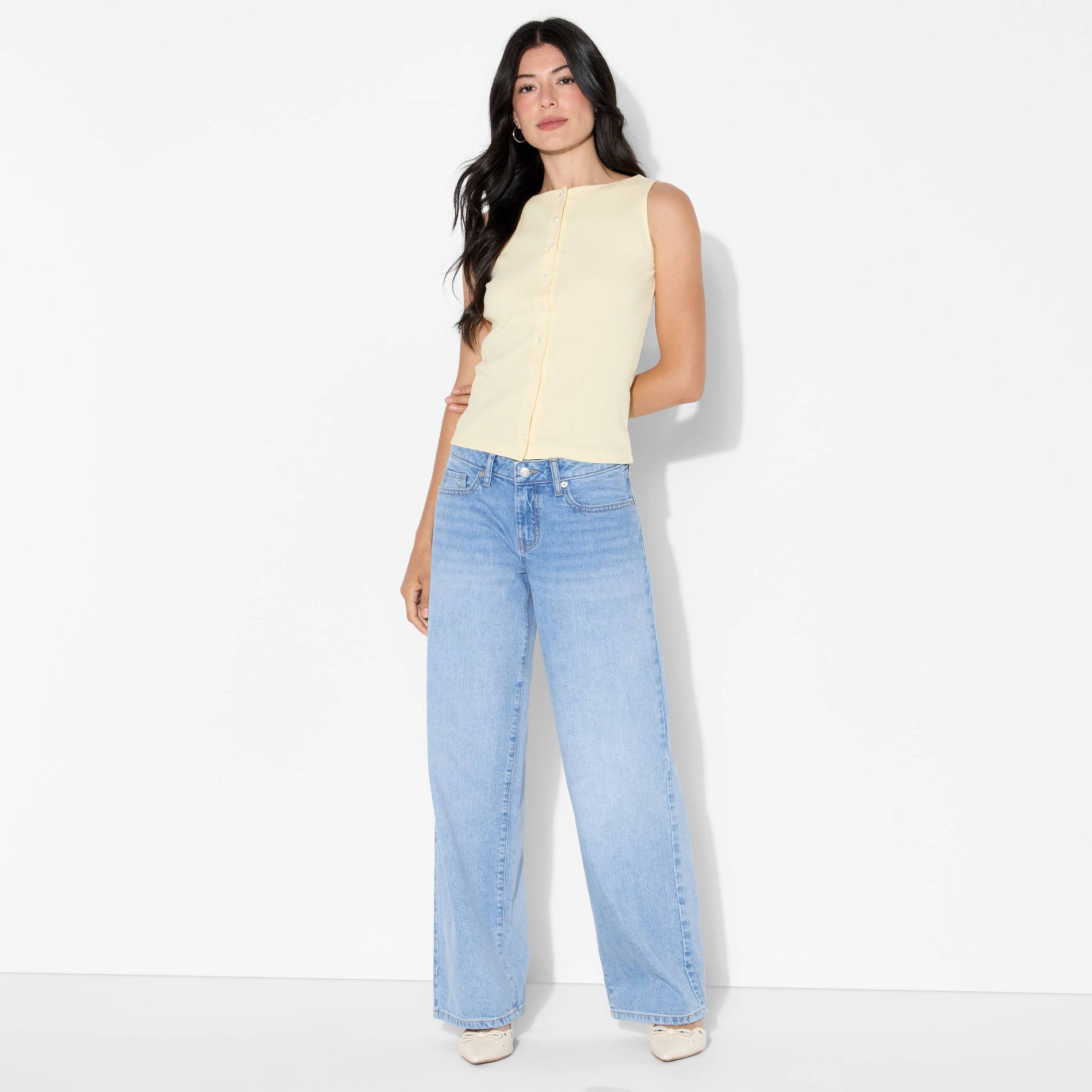 Women's Low-Rise Baggy Leg Jeans - Wild Fable™