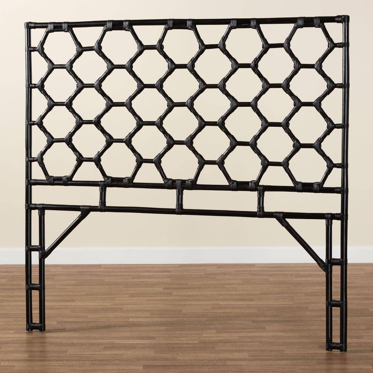 bali & pari Queen Size Revonda Rattan Standalone Headboard Black - thumbnail 3