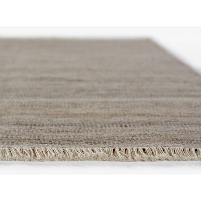 Gray Handwoven Synthetic Indoor/Outdoor Rug, 9' x 12'