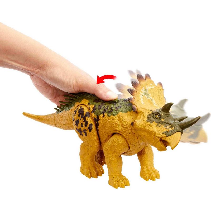 Jurassic World Wild Roar Regaliceratops Action Figure, 4 of 8