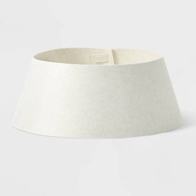 28in Felt Christmas Tree Collar White - Wondershop™