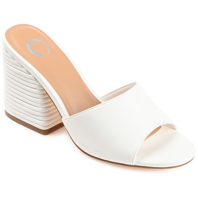 Journee Women's Leslee Sandals