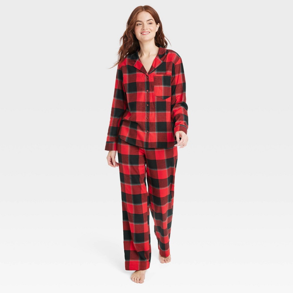 Women's Flannel Pajama Set - Stars Above™ Red/Black XS 