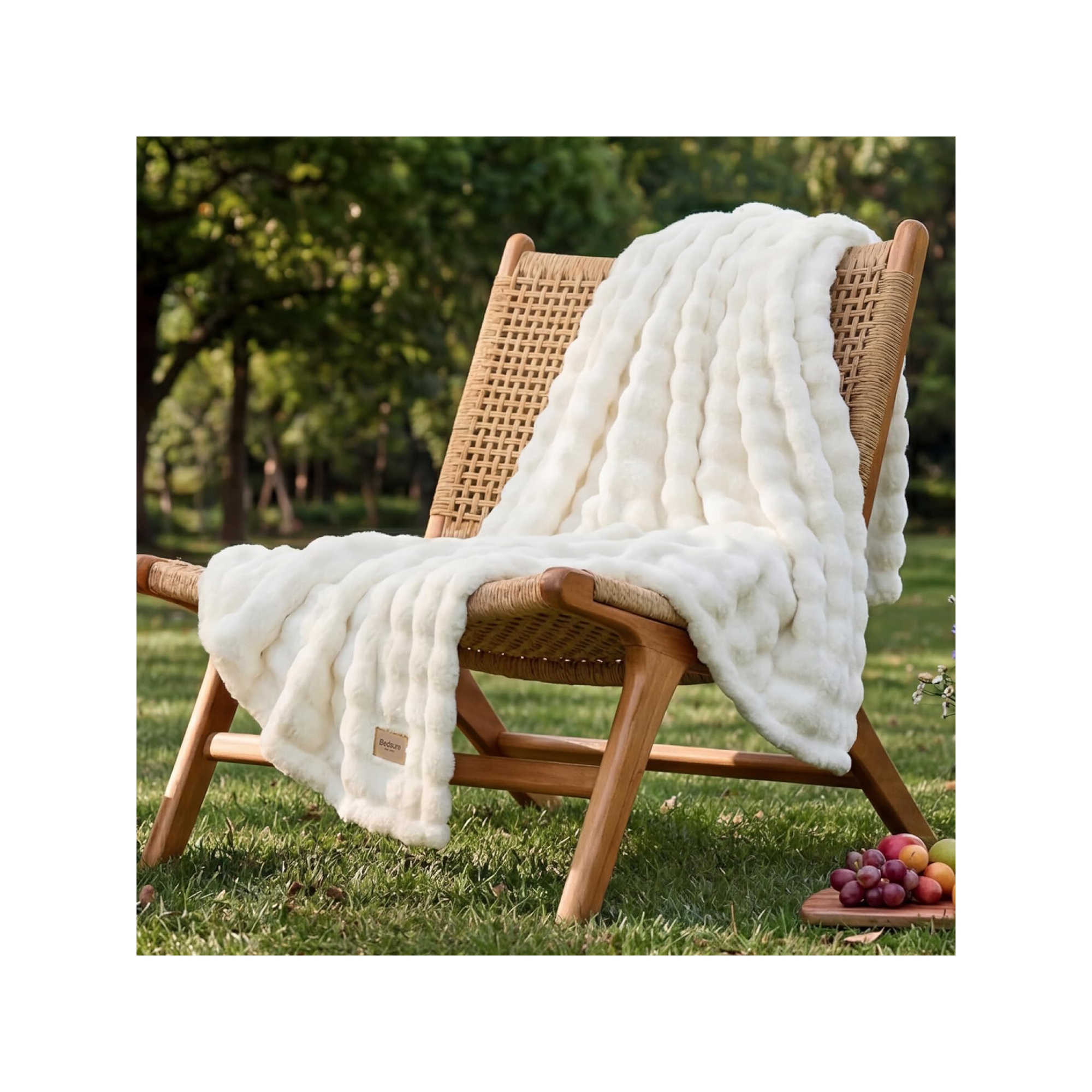 Bedsure 3D Bubble Blanket - GentleSoft White Twin, Ultra Plush Cozy All Seasons Throw for College Dorm Sofa Bedroom, Birthday & Wedding Gift