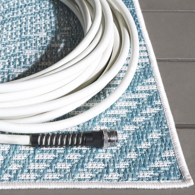 Beach House BHS264 Machine Made Loomed Rug - Safavieh