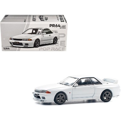GTR R32 RHD (Right Hand Drive) Crystal White 1/64 Diecast Model Car by Pop Race