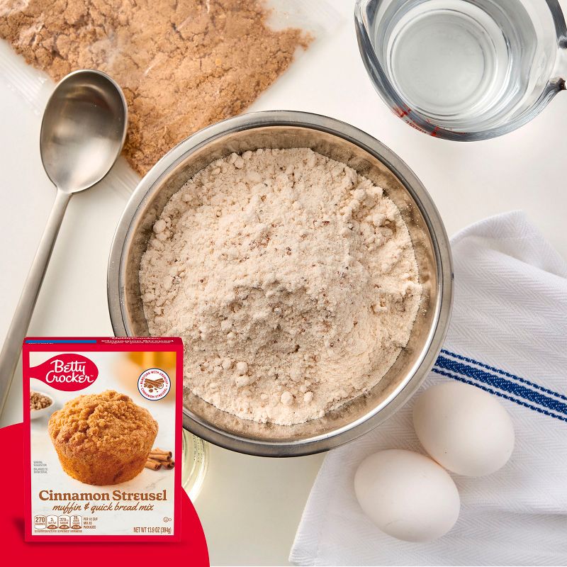 Betty Crocker Cinnamon Streusel Muffin Mix - 13.9oz, 4 of 14