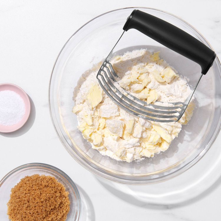 OXO Dough Blender with Blades: Stainless Steel Pastry Blender, Soft-Grip Handle, Dishwasher-Safe, Black, 3 of 4