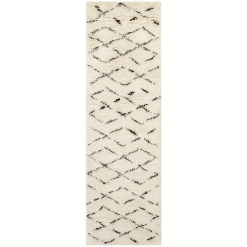 Casablanca CSB847 Hand Tufted Indoor Rug - Safavieh - image 1 of 3