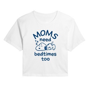 Women's - Peanuts - Moms Need Bedtimes Too Snoopy Cropped Graphic T-Shirt - 1 of 4