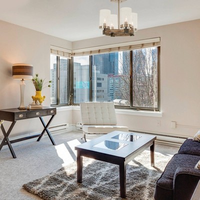 Bridlewood 15" 4-Light Clear Seedy Glass Ceiling Light