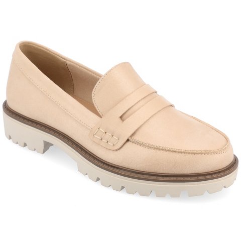 Женские туфли Journee Collection Women's Kenly Medium and Wide Width Slip On Round Toe Loafer Flats, Sand 8W