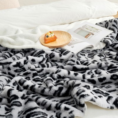 Cozy Bliss Faux Fur Throw Blankets Soft Animal Print Blanket for Couch Bed