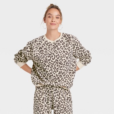 Women's Graphic Sweatshirt - Leopard Print XS