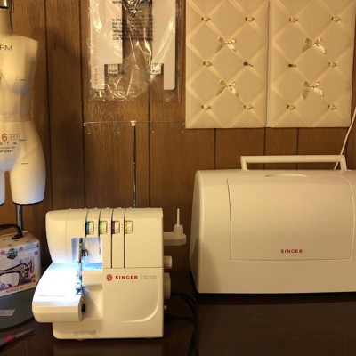 Singer S0100 Overlock Serger Machine