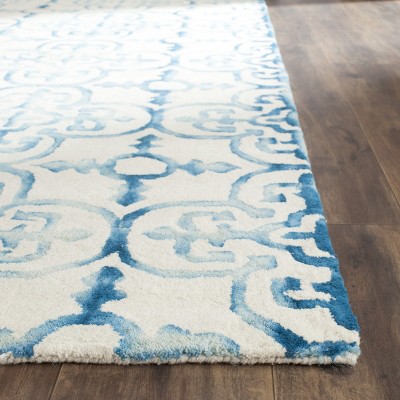Ivory Turquoise Hand-Tufted Wool Round Rug