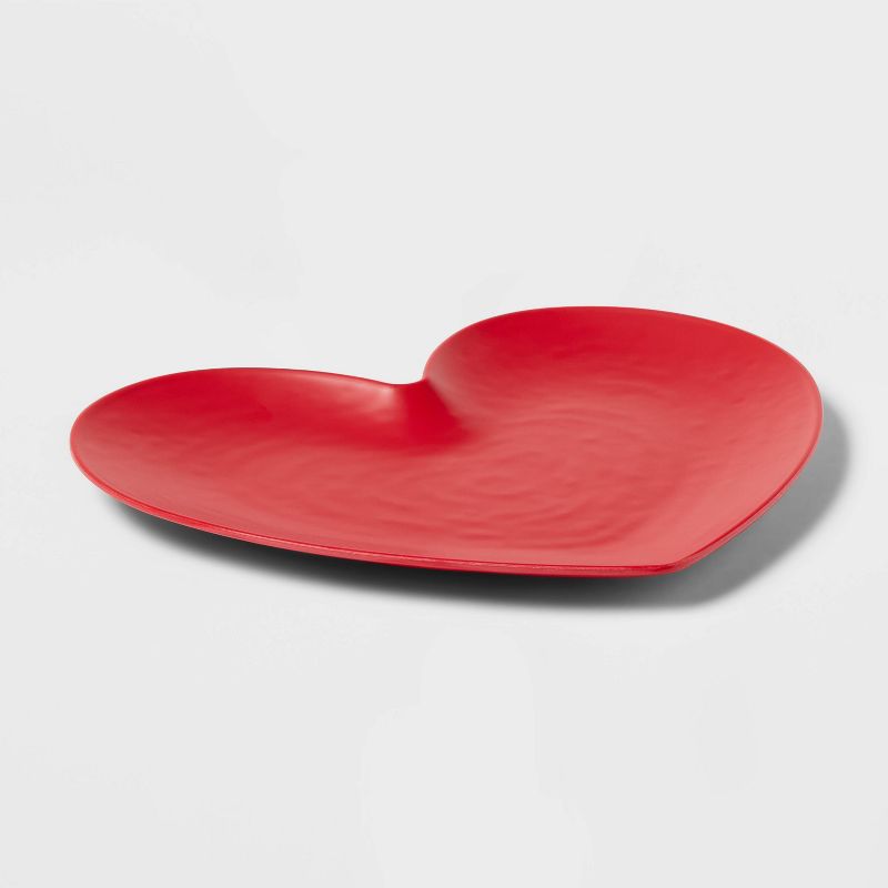11&#34; x 9&#34; Plastic Heart Plate Red - Threshold&#8482;, 3 of 4