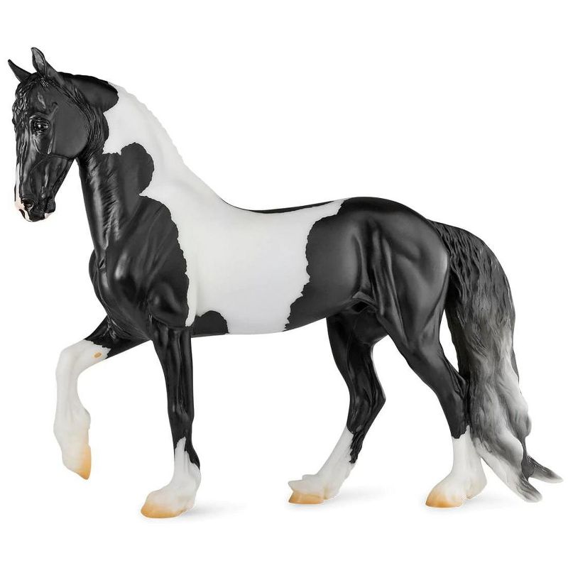 Breyer Animal Creations Breyer Traditional 1:9 Scale Model Horse | Battlefield Angle HP, 2 of 4