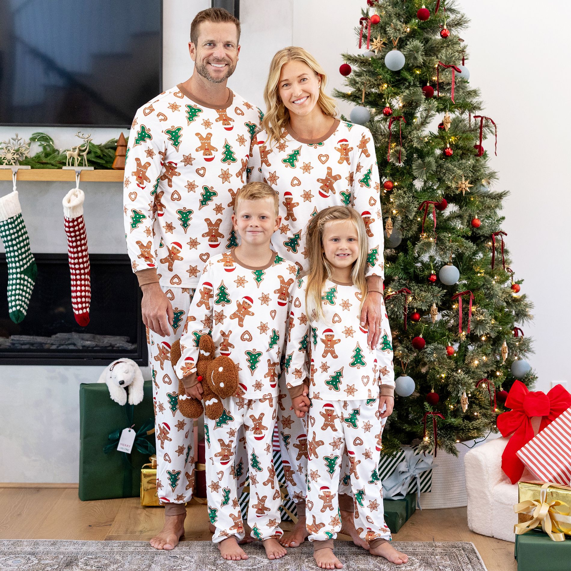 PATPAT Christmas Family Matching Pajama Sets Includes Christmas Socks - Perfect for Family Photos & Holiday Celebrations