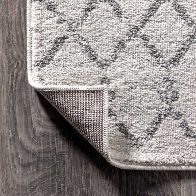Gray and Cream 9' x 12' Reversible Trellis Area Rug