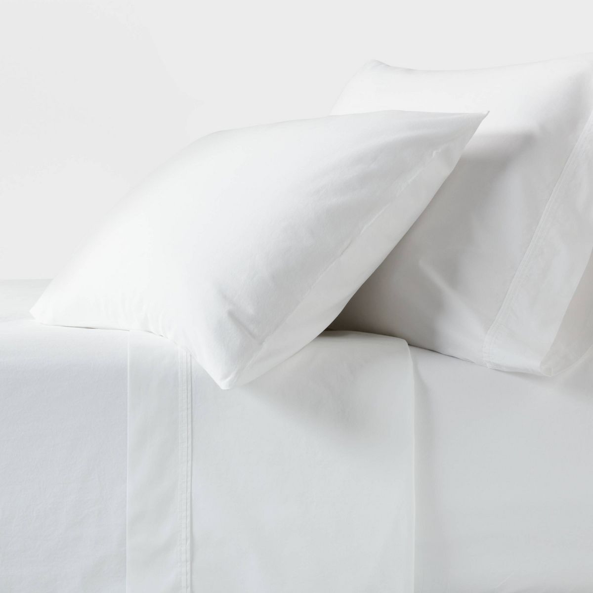 Queen 250 Thread Count Organic Percale Sheet Set True White - Threshold™: GOTS Certified, Includes 4 Pieces, Fits up to 18" Mattress