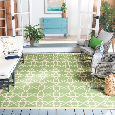 Courtyard Green & Beige Square Indoor/Outdoor Easy-Care Rug