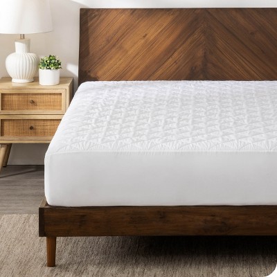Twin White Waterproof Quilted Down Alternative Mattress Pad