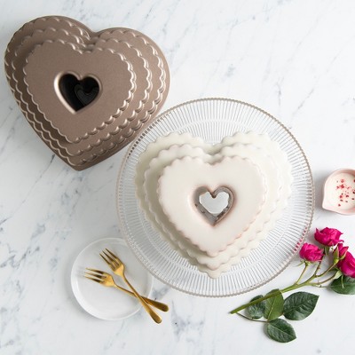 Nordic Ware Tiered Heart Bundt Pan - Thumbnail 4