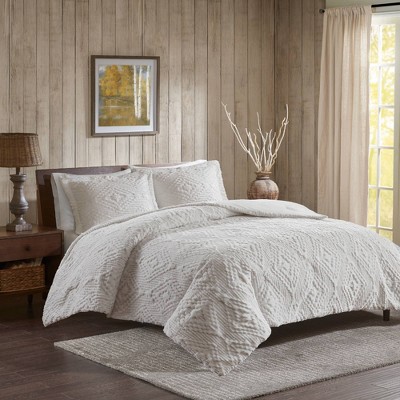 Teton Embroidered Plush Coverlet Set