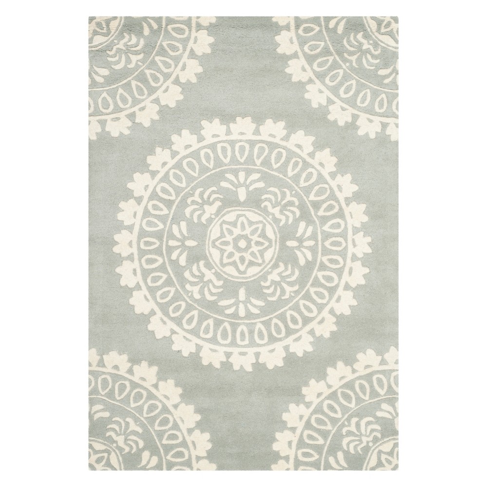 4'x6' Medallion Area Rug Gray/Ivory - Safavieh