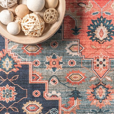 Blue Medallion Easy-Care Washable Synthetic Rug, 4' x 6'