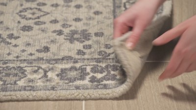 Ivory and Silver Hand-Tufted Wool Area Rug 4' x 6'