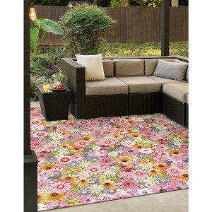 Unique Loom Outdoor Botanical Area Rug - 1 of 4