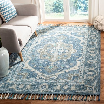 Hand-Tufted Boho Chic Gray Wool Square Accent Rug 3' x 5'