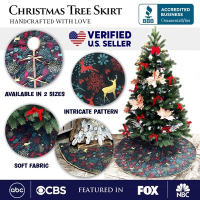 60-Inch Gold and Red Deer Pattern Holiday Tree Skirt