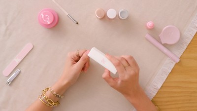 Olive & June Nail Buffer - Thumbnail 5