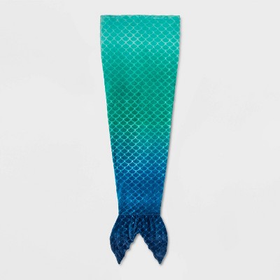 Pillowfort ombre shop mermaid tail blanket