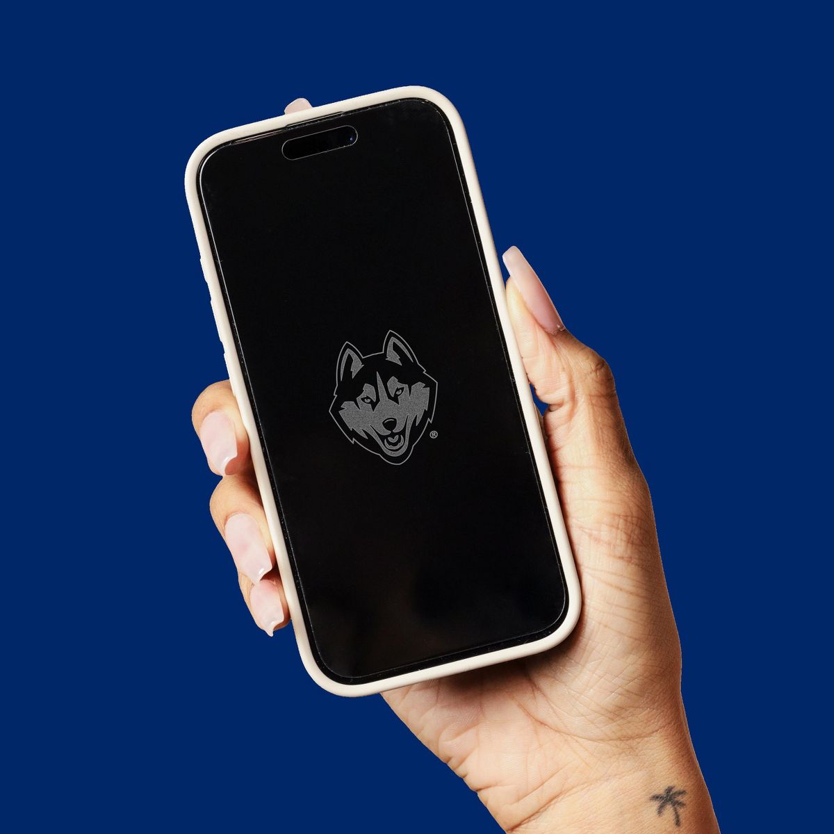 Screen Skinz Connecticut Huskies (UCONN) Clear Screen Protector - thumbnail 6