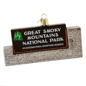 Old World Christmas Great Smoky Mountains National Park.  -  One Glass Ornament 2.5 Inches -  Vacation Bears  -  36189  -  Glass  -  Brown - 1 of 3
