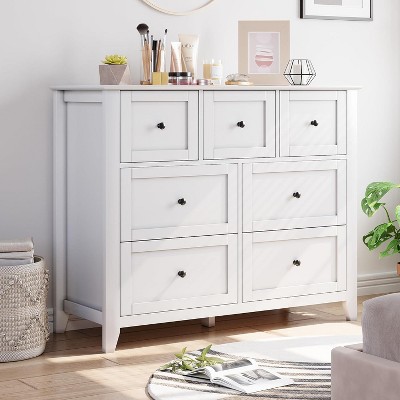7 Chest of Drawer Dresser, Modern and Stylish Dresser, Deep Drawers and Nickel Round Handle, Wood Organizer Dresser with Ample Storage