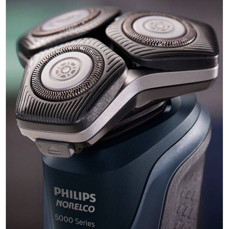 Philips Norelco Series 5300 Wet &#38; Dry Men&#39;s Rechargeable Electric Shaver - S5880/81, 6 of 15