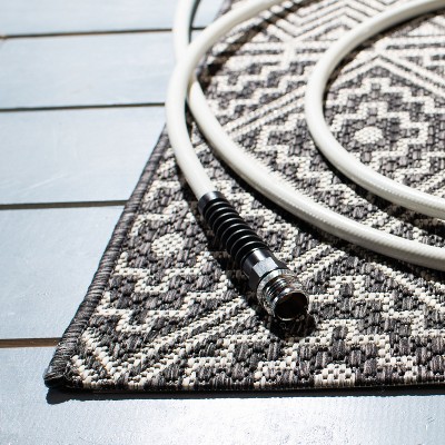 Safavieh Black and Grey Geometric Square Indoor/Outdoor Rug