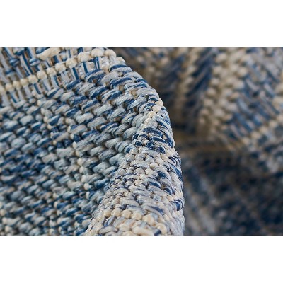 Blue Geometric Tufted Synthetic Indoor/Outdoor Rug 2' x 3'