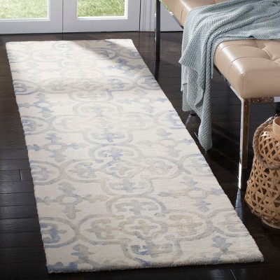 Ivory and Blue Hand-Tufted Wool Runner Rug 2'3" x 8'