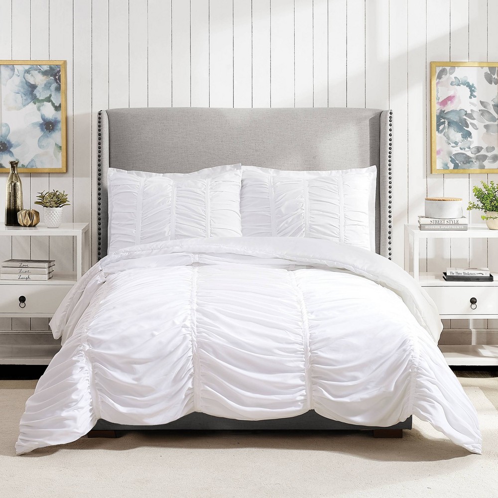 Modern Heirloom Twin/Twin Extra Long Comforter White
