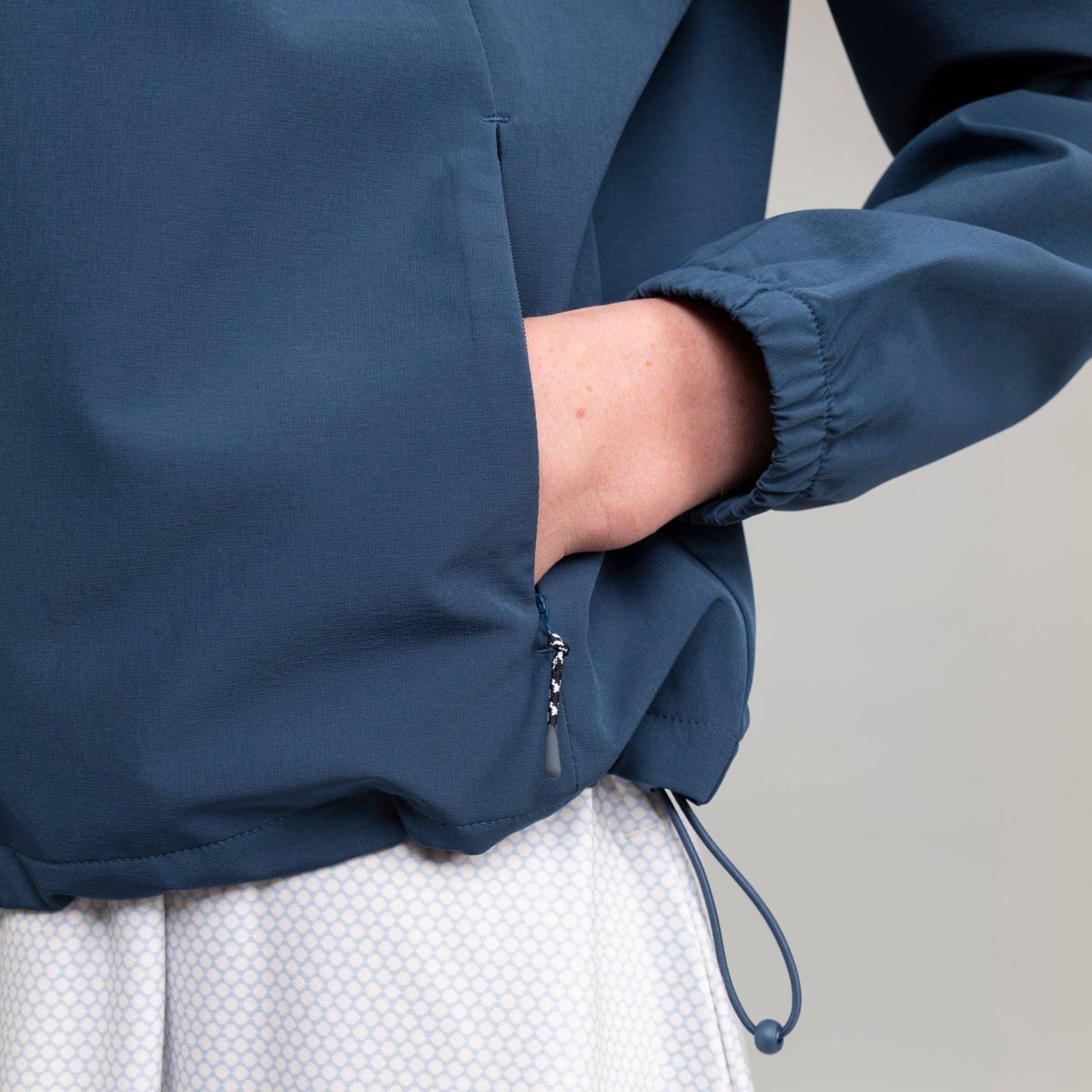Richer Poorer Women's Woven Full-Zip Cropped Jacket - thumbnail 8