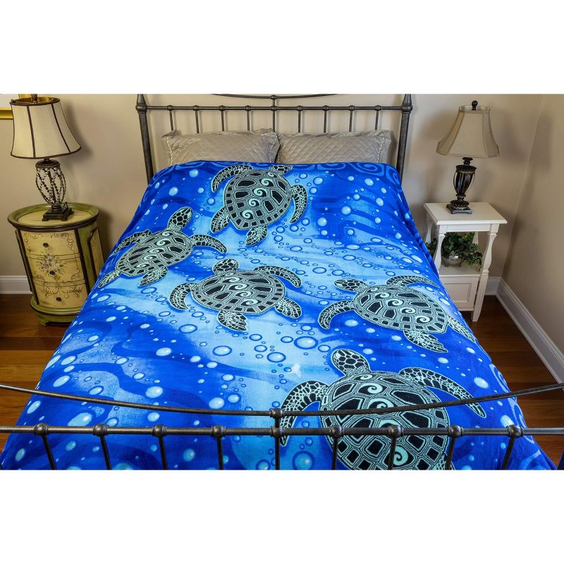 Dawhud Direct  50" x 60" Fleece Blanket for Bed For Boys, Men, Unisex and Kids, 3 of 5