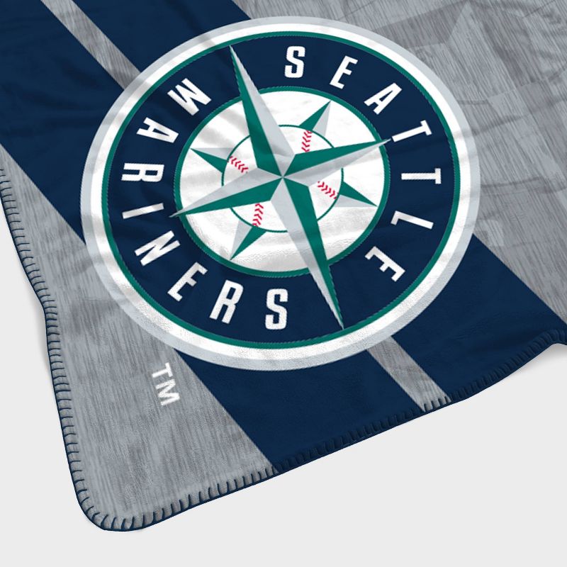 MLB Seattle Mariners Corner Logo Faux Shearling Blanket, 3 of 4