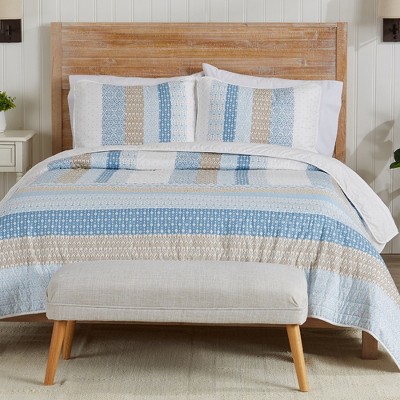 Great Bay Home Intricate Patchwork Design Reversible Quilt Set With Shams